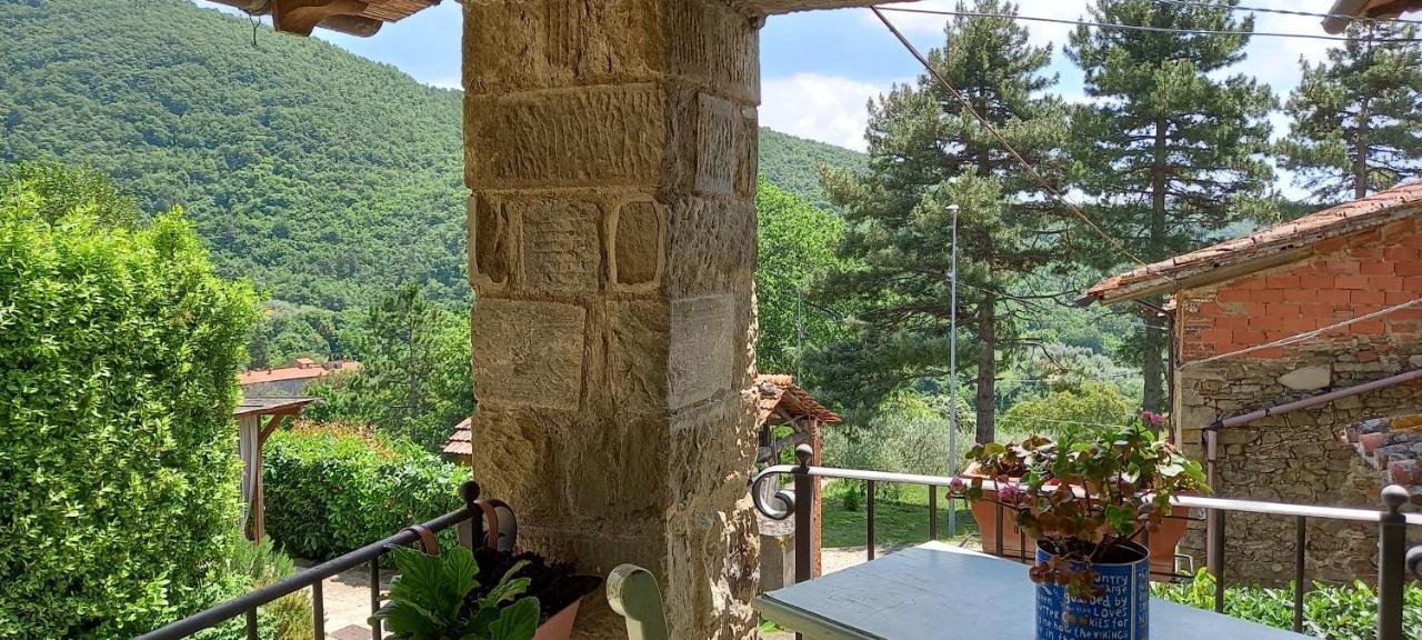 Villa Al Casale Da Rossana Santo Bagnena Esterno foto